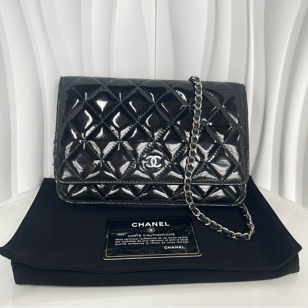 Chanel Glossy Black Quilted Crossbody Bag